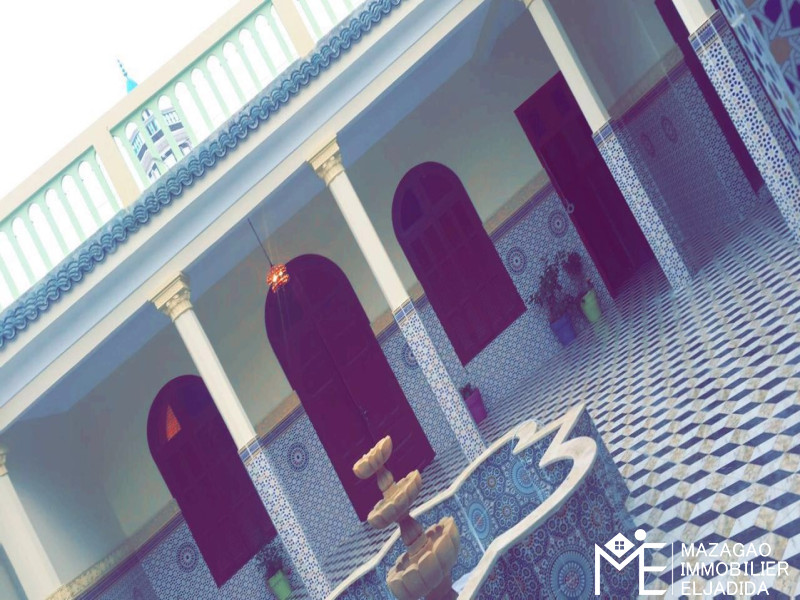 Joli Riad azemmour