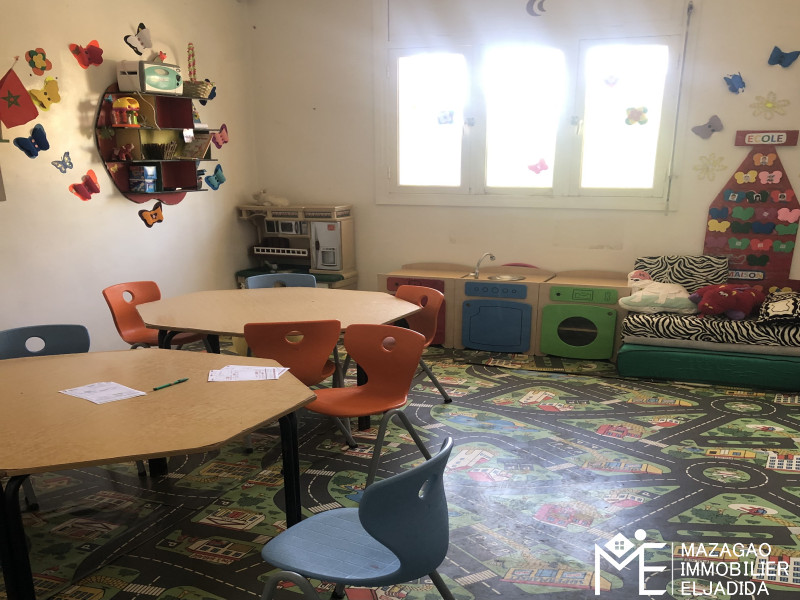 Ecole clés en main à vendre