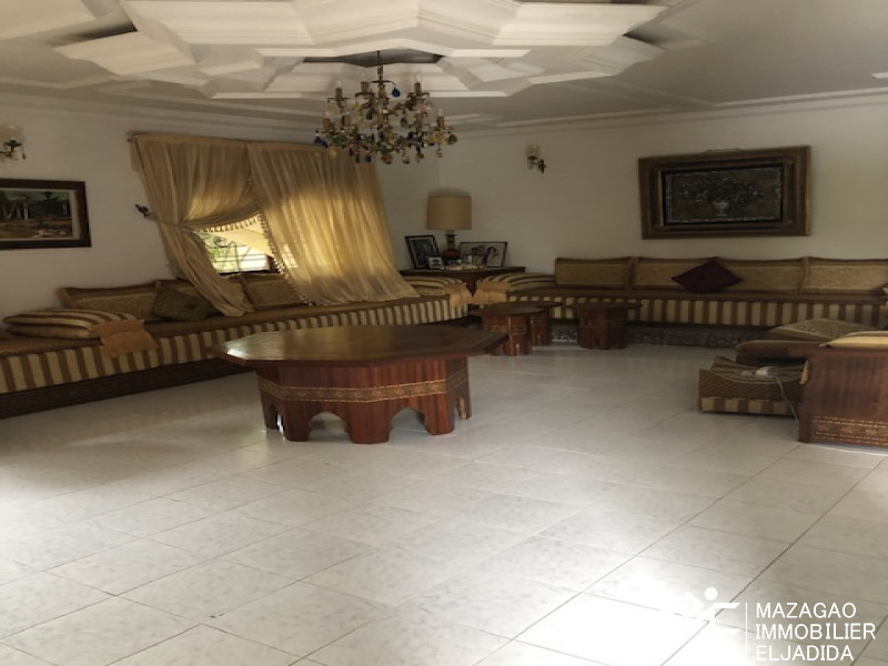 Magnifique villa au plateau