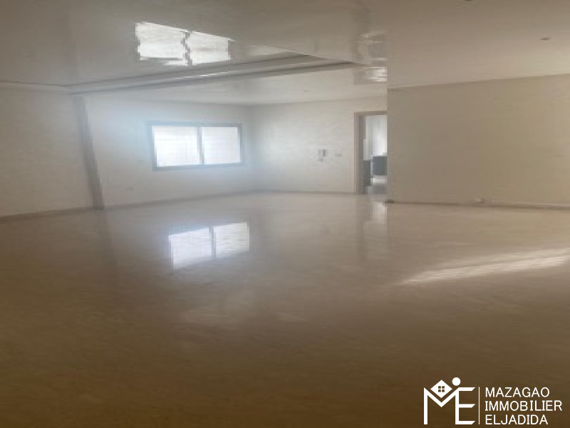 Appartement vide en centre ville d El jadida