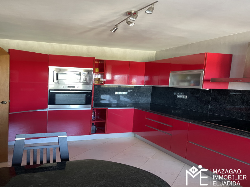 Superbe appartement meublé à vendre vue mer