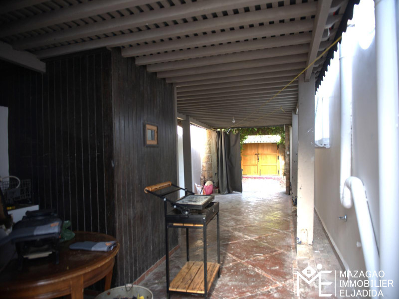 VILLA DE PRESTIGE À LOUER – CADRE EXCLUSIF