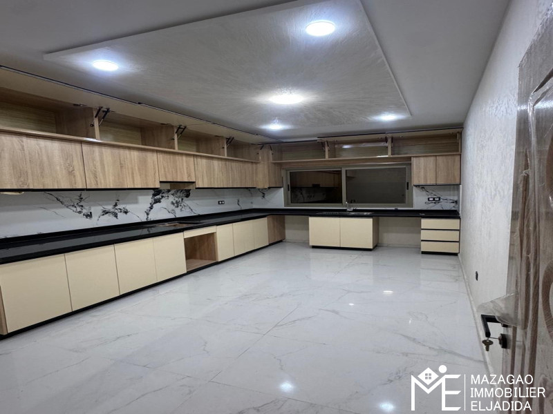 Superbe étage de villa neuf à vendre135000