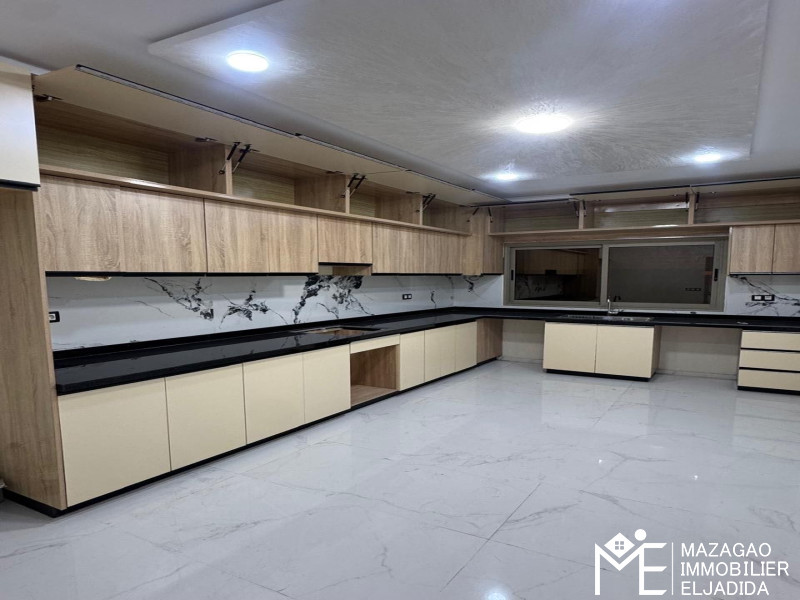 Superbe étage de villa neuf à vendre135000