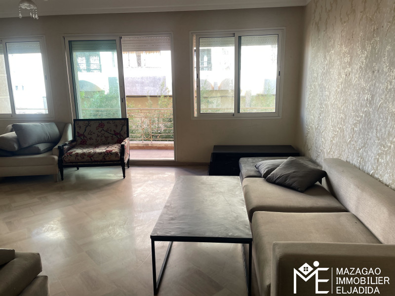**À VENDRE – SPACIEUX APPARTEMENT DE 120 m²**
